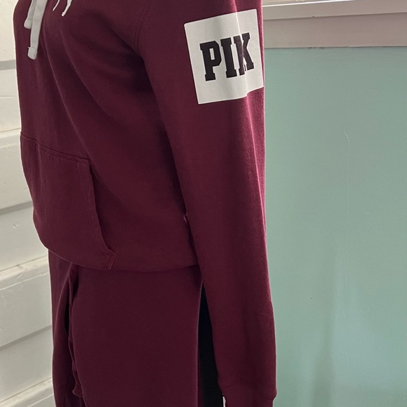 Victoria Secret Pink - Picture 2 of 3